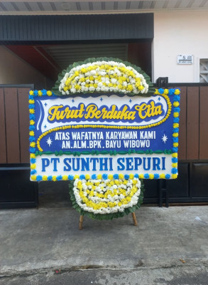 Papan Bunga Duka di Sampung